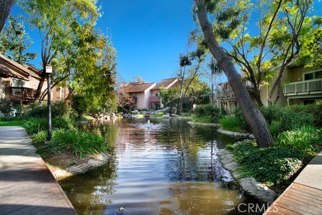 Canoga Park, CA 91303,7050 Shoup AVE 232