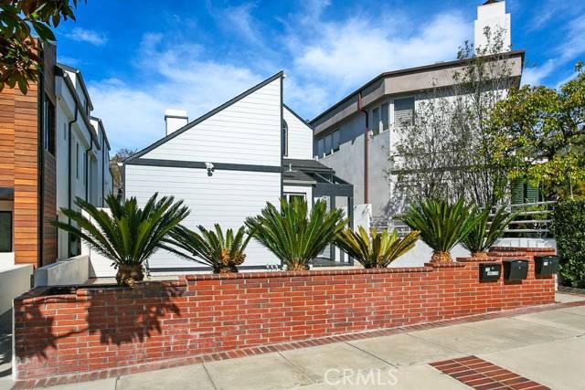 Corona Del Mar, CA 92625,719 Marigold AVE