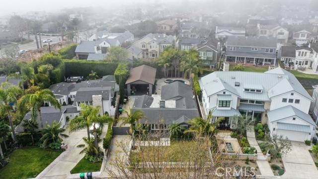 Newport Beach, CA 92663,309 Kings PL