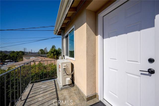 Tujunga, CA 91042,7231 1/2 Apperson ST