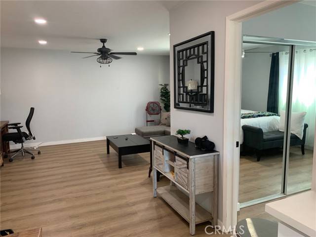 Long Beach, CA 90802,1260 E 4th ST 3