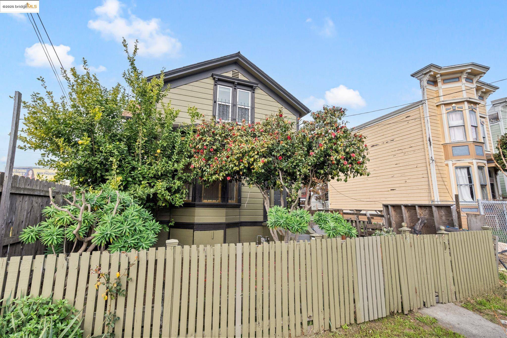 Oakland, CA 94607,719 Chester St