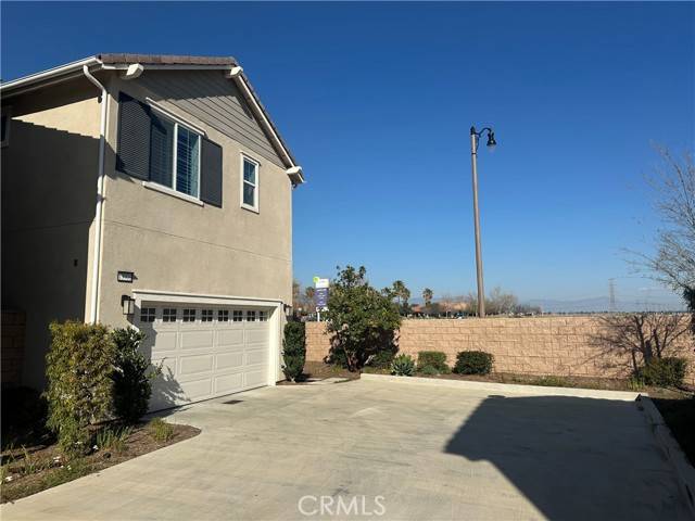 Fontana, CA 92336,13906 Gazania LN