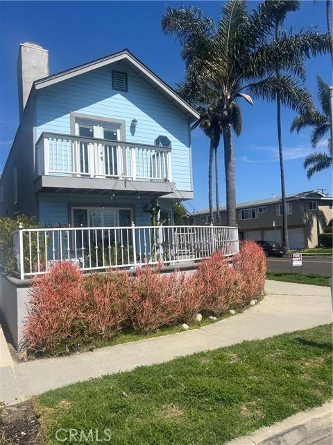 Huntington Beach, CA 92648,233 Elmira AVE