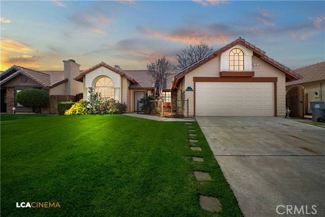 Bakersfield, CA 93313,7005 Safflower CT