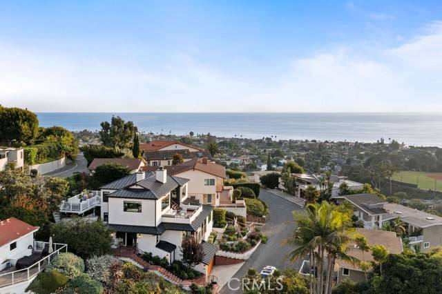 Laguna Beach, CA 92651,680 Temple Hills DR