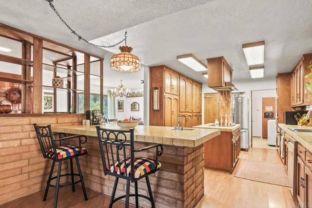 Lakeside, CA 92040,11724 Johnson Lake Rd