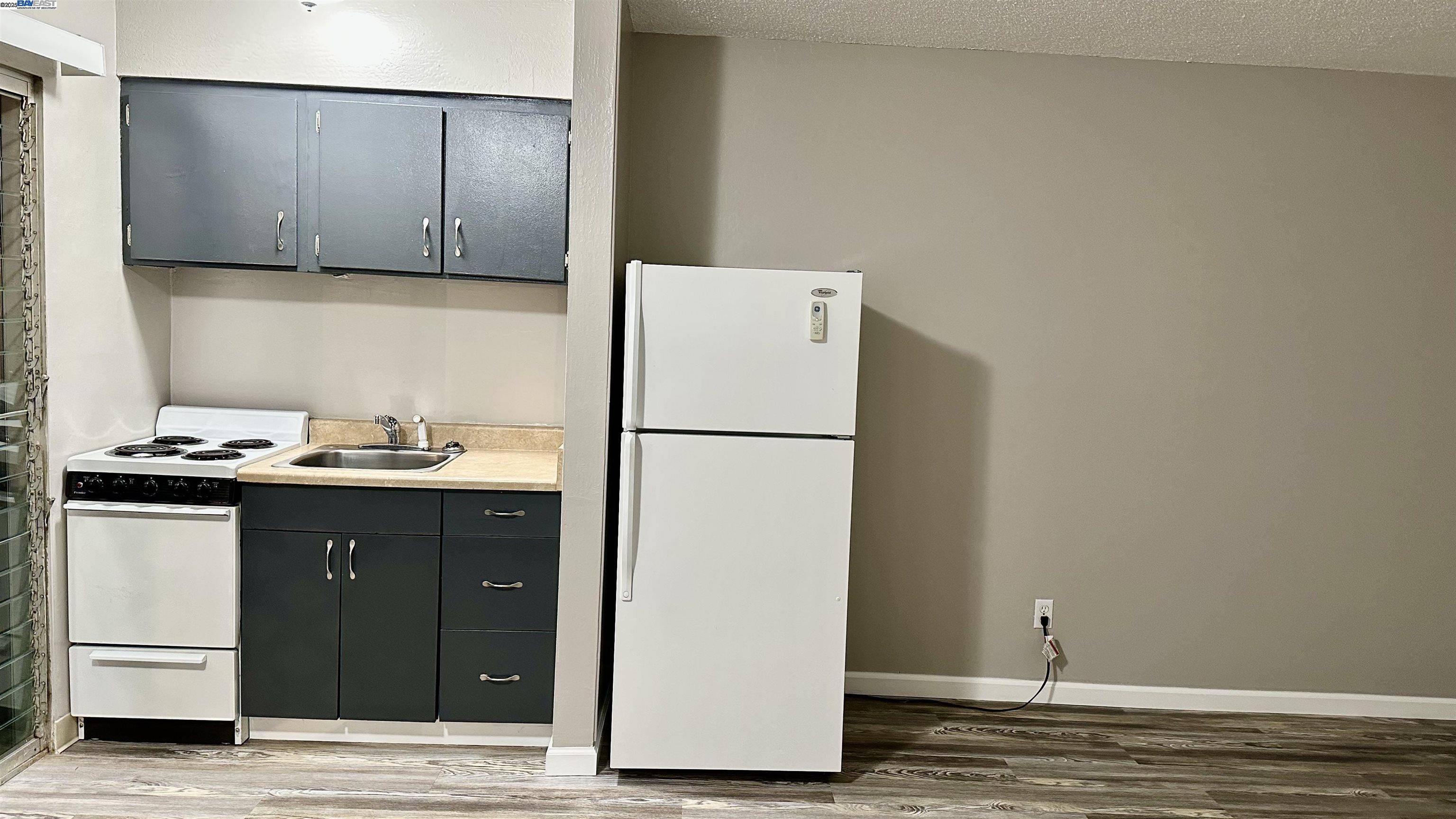Vacaville, CA 95687,200 Leisure WAY