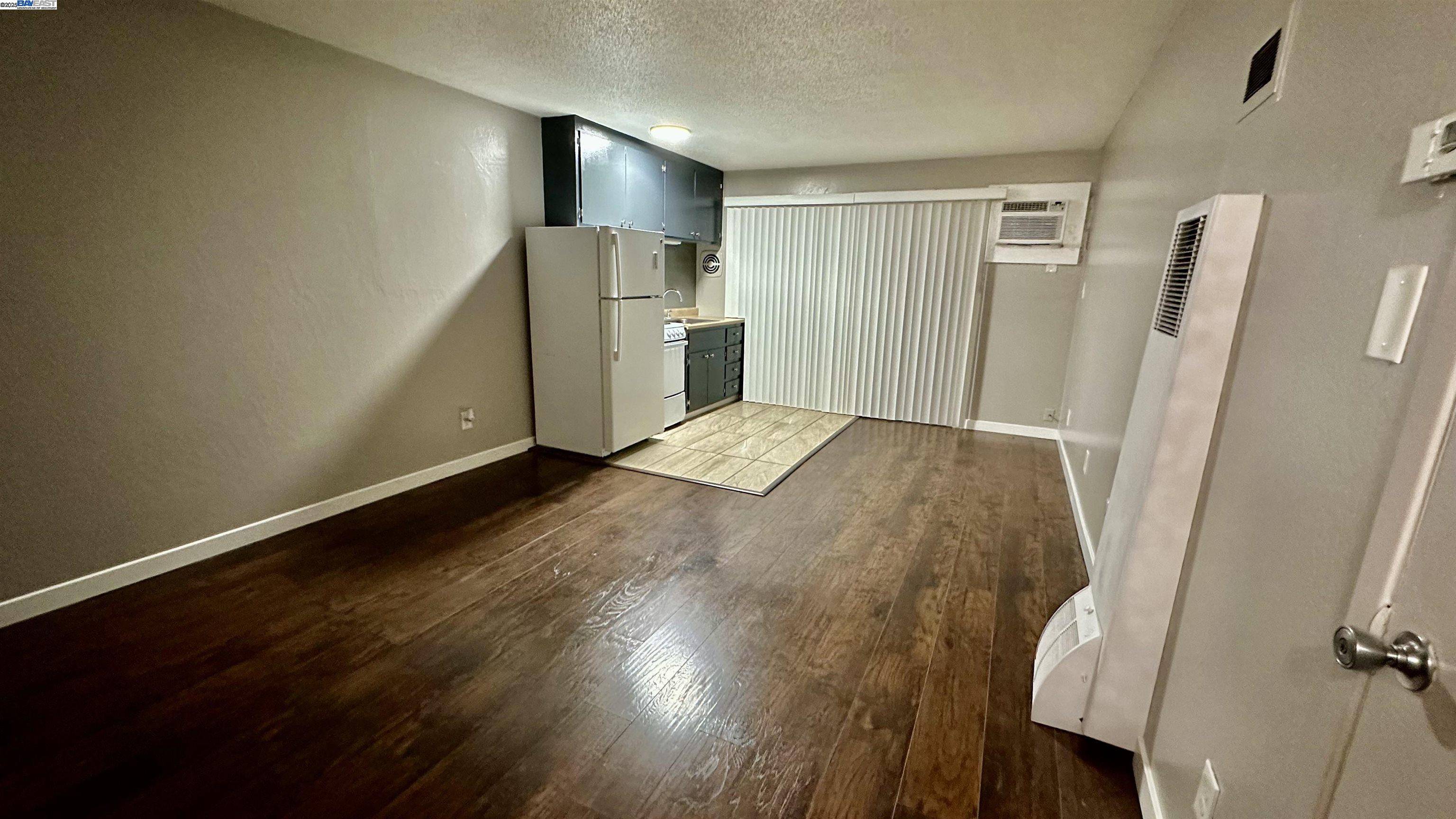 Vacaville, CA 95687,200 Leisure WAY