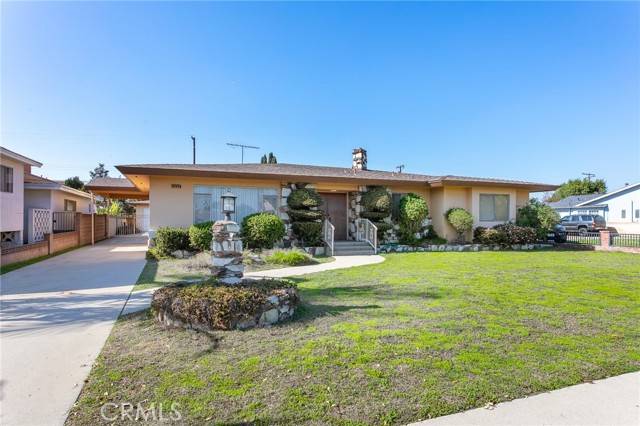 Downey, CA 90241,11535 Rives AVE