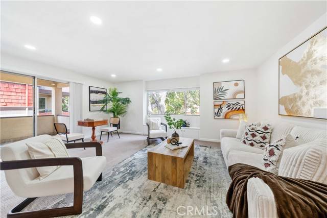 Culver City, CA 90230,5674 Windsor WAY 201