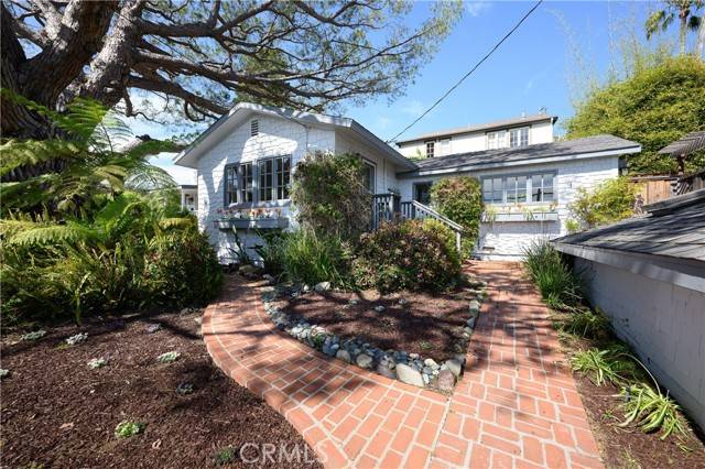 Laguna Beach, CA 92651,2130 Glenneyre ST