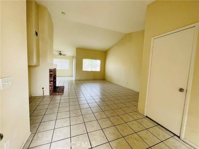 Lancaster, CA 93535,1545 E Avenue J5