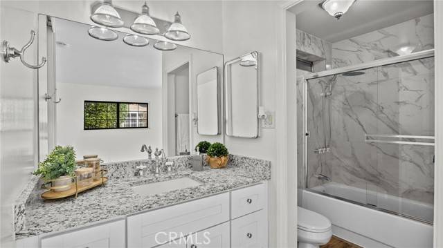 Jurupa Valley, CA 92509,4470 Via Curva