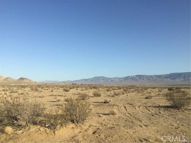 Lucerne Valley, CA 92356,0 Granite