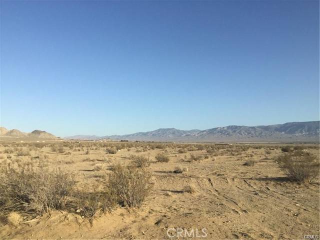 Lucerne Valley, CA 92356,0 Granite