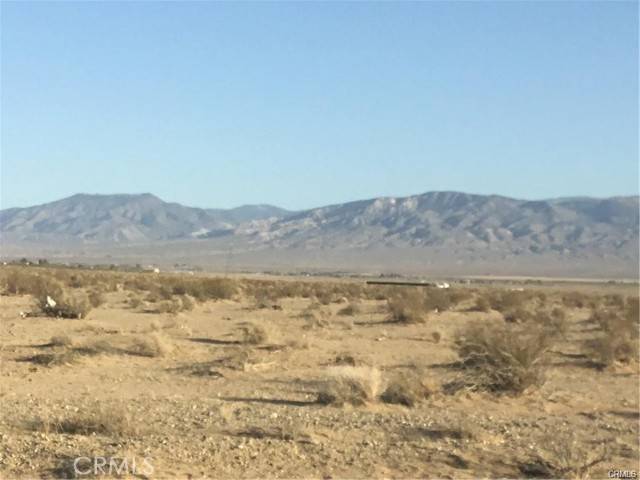 Lucerne Valley, CA 92356,0 Granite