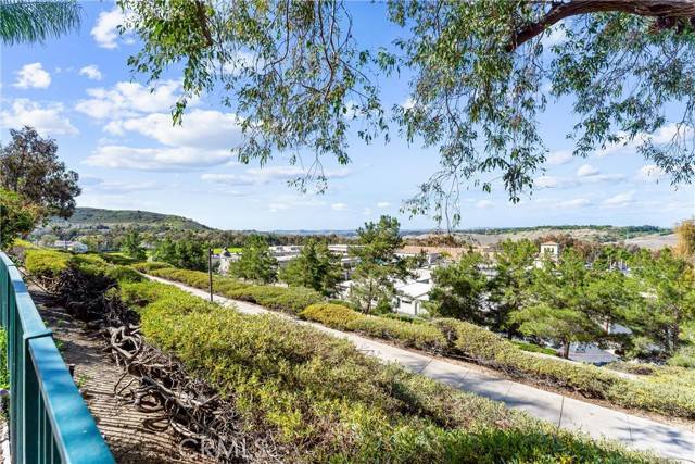 Rancho Santa Margarita, CA 92688,29 Grassy Knoll LN