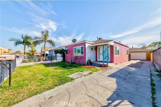 South Gate, CA 90280,2712 Willow PL