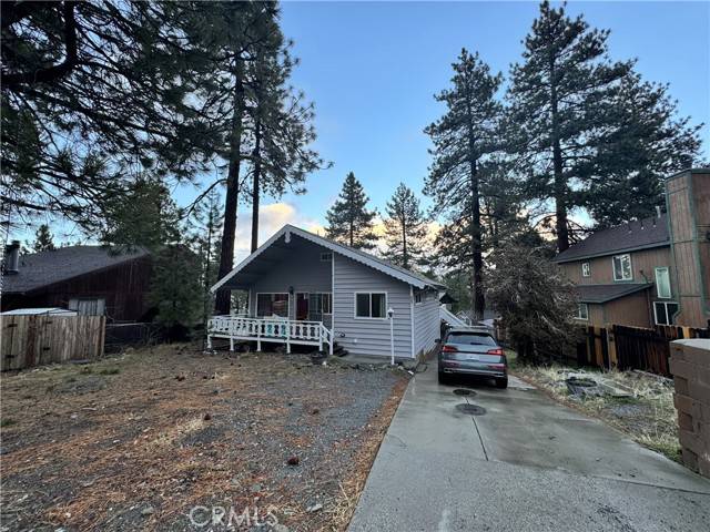 Wrightwood, CA 92397,5345 Lone Pine  Canyon RD