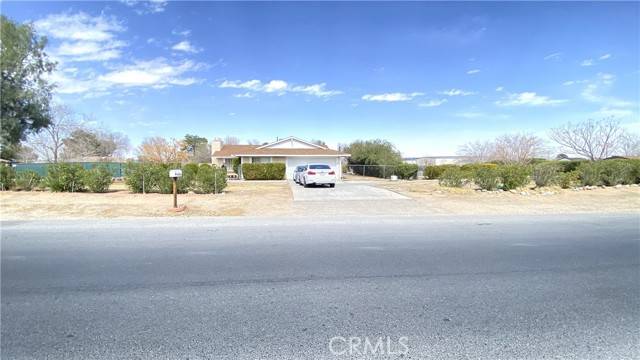 Victorville, CA 92392,14284 Luna RD