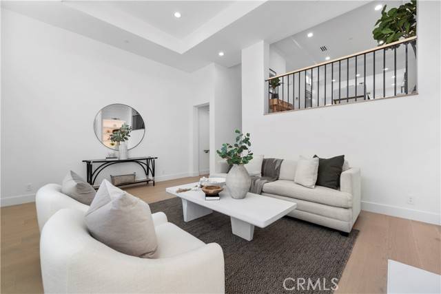 Irvine, CA 92606,59 Juneberry