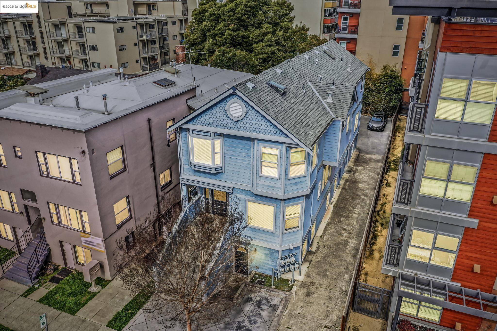 Berkeley, CA 94704,2023 Channing WAY