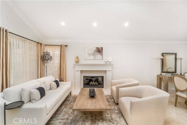 West Hills, CA 91307,7278 Woodvale CT