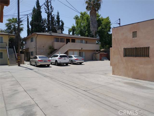 Bellflower, CA 90706,9434 Flower ST