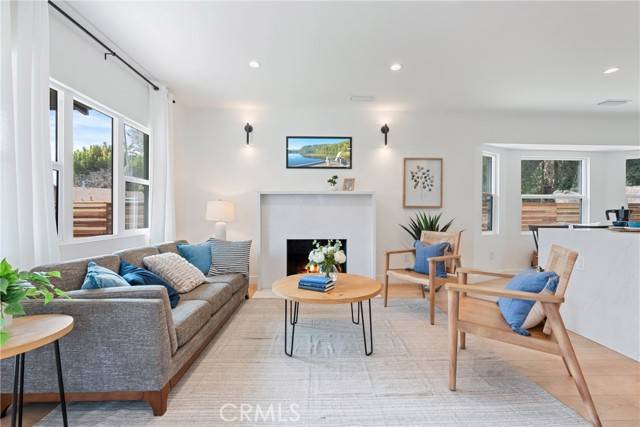 Los Angeles, CA 90042,6635 Ferrara ST