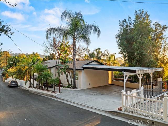 Tujunga, CA 91042,10941 Cardamine PL