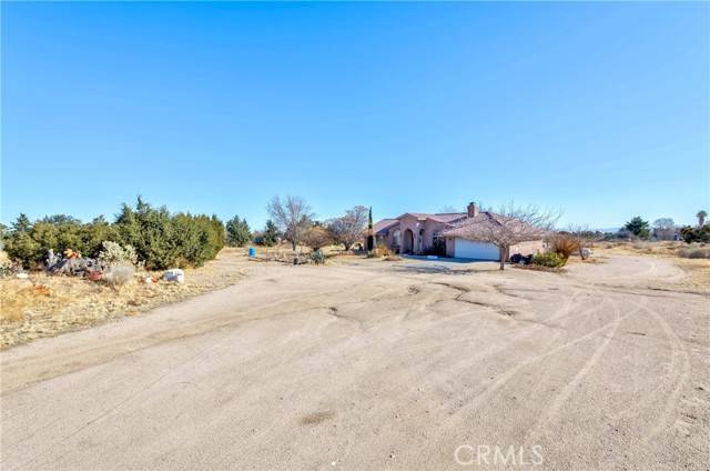 Phelan, CA 92371,9875 Sahara RD
