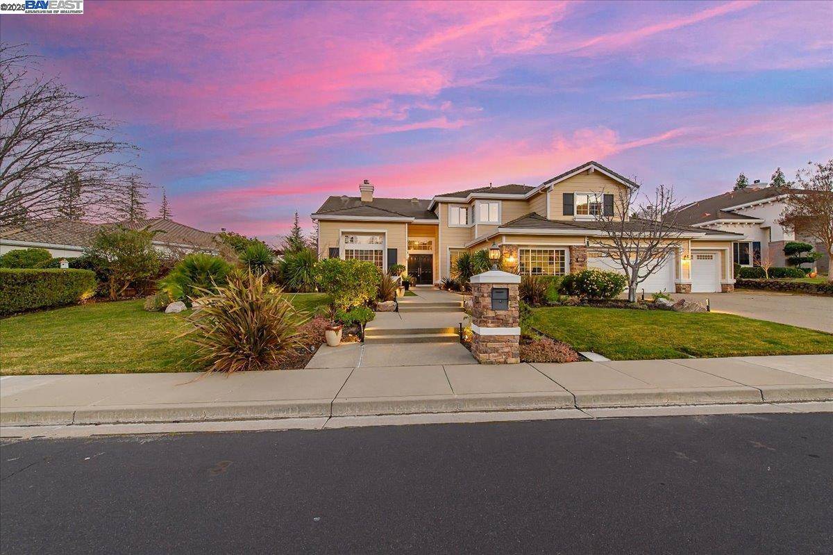Pleasanton, CA 94588,8213 Regency Dr
