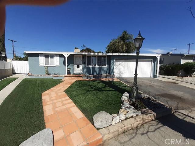 Panorama City, CA 91402,8222 Redbush LN