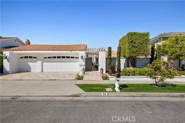 Corona Del Mar, CA 92625,53 Cambria DR