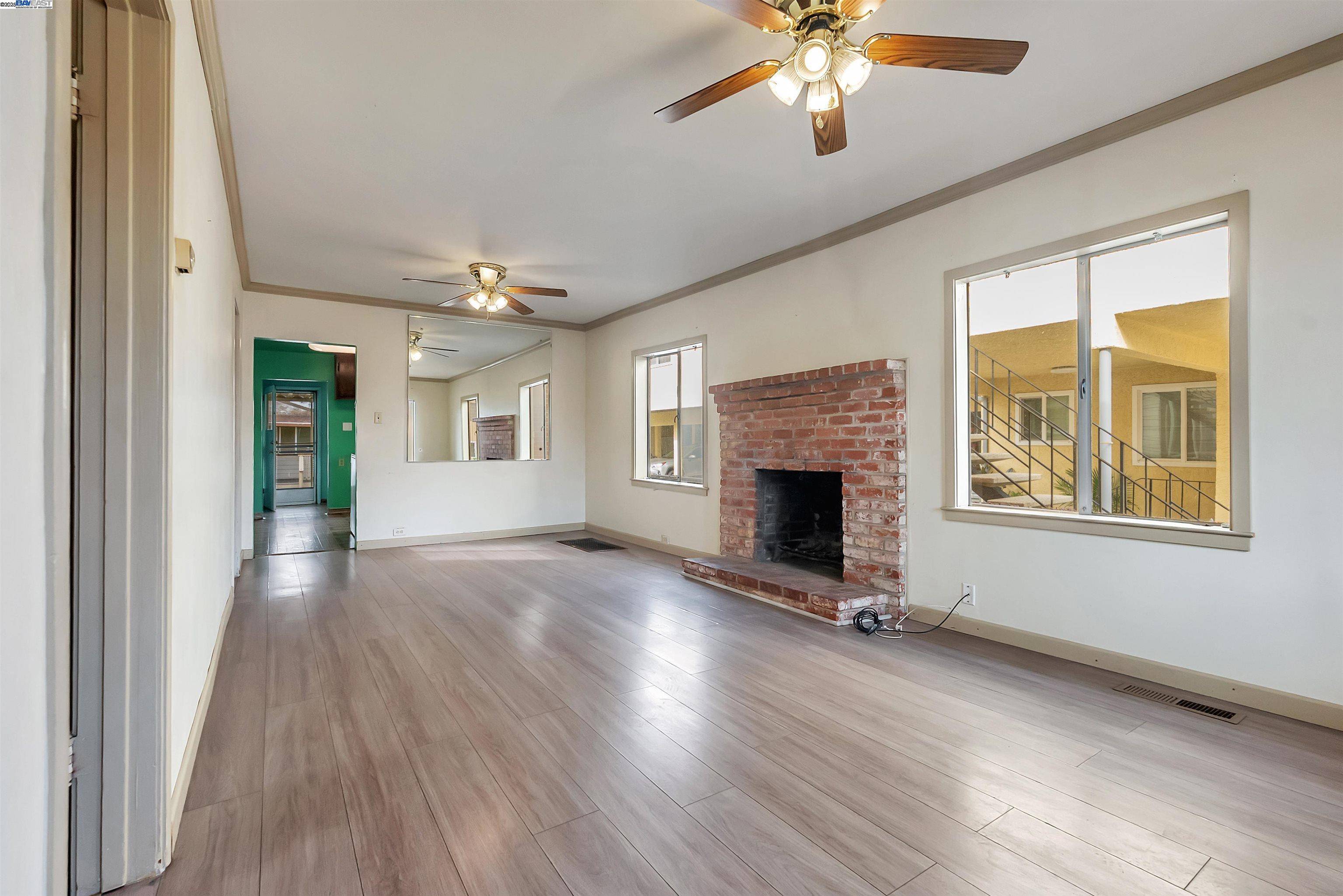 San Leandro, CA 94577,232 Chumalia St