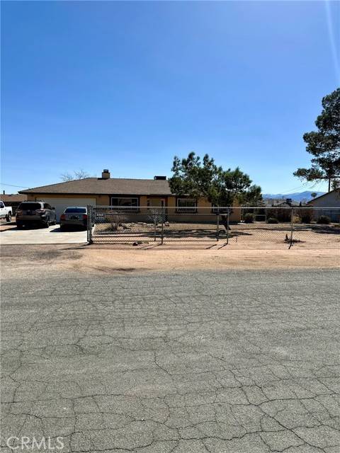 Apple Valley, CA 92307,16635 Osage RD