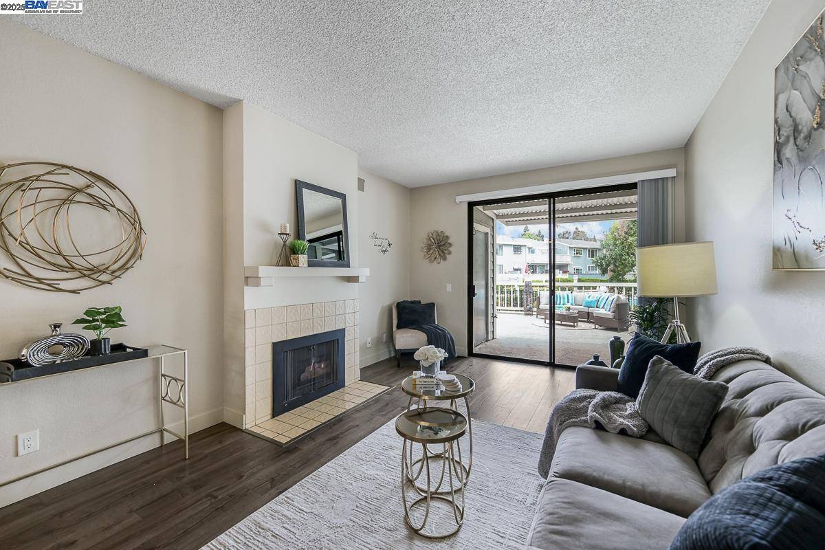 Fremont, CA 94536,3580 Birchwood Ter 105