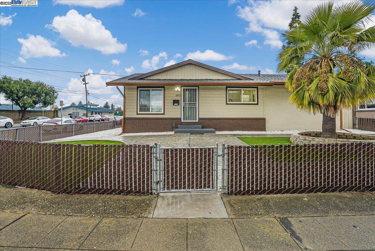 Union City, CA 94587,1971 H St