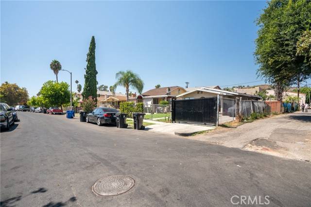 Los Angeles, CA 90032,5141 Oakland ST