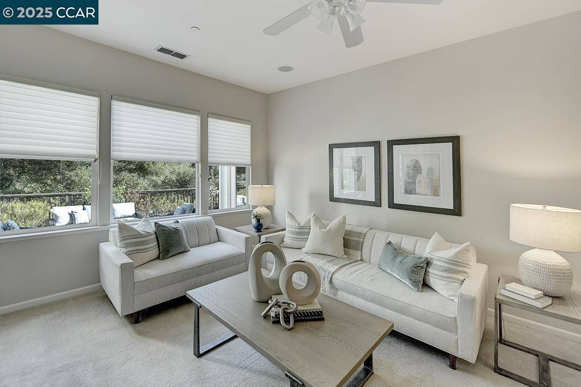 Walnut Creek, CA 94595,6401 Horsemans Canyon Dr