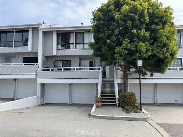 Newport Beach, CA 92663,5 Escapade CT 316