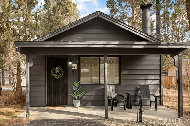 Big Bear City, CA 92314,221 Angeles BLD