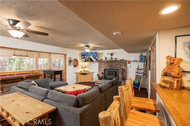 Big Bear Lake, CA 92315,142 S Finch DR