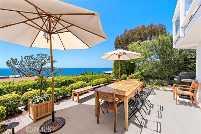 Laguna Beach, CA 92651,2626 Glenneyre ST