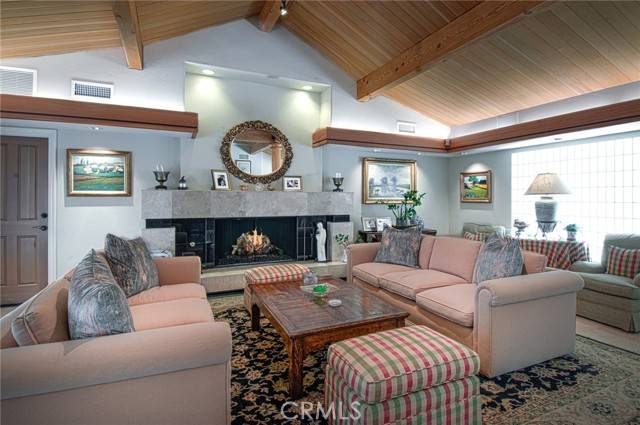 Newport Beach, CA 92660,1080 Granville DR