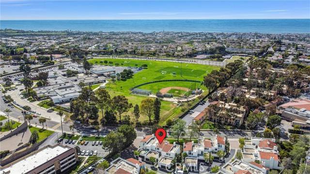 Corona Del Mar, CA 92625,22 Crest CIR CI16