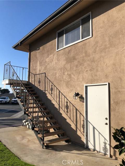 Huntington Beach, CA 92647,16617 Viewpoint LN 4D