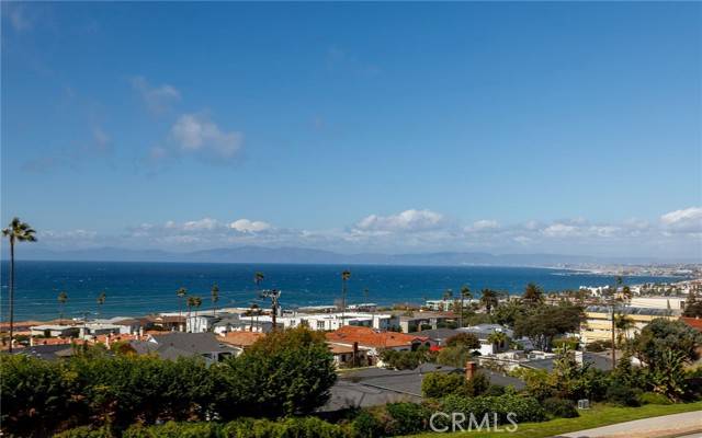 Redondo Beach, CA 90277,424 Palos Verdes BLD