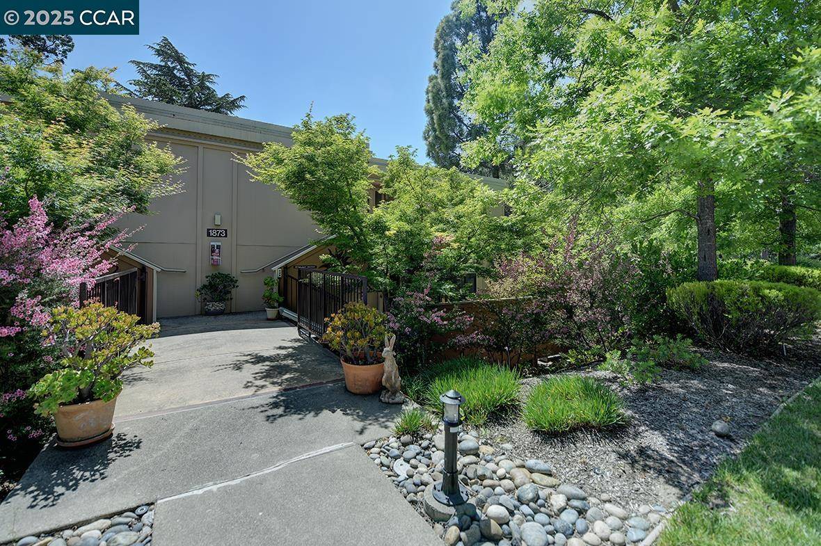 Walnut Creek, CA 94595,1873 Golden Rain Rd. 3